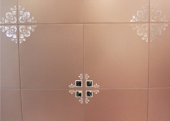 300mm x 300mm Dekorasyon Sanatsal Tavan, Ticari Metalik Tavan Seramik Banyolar için