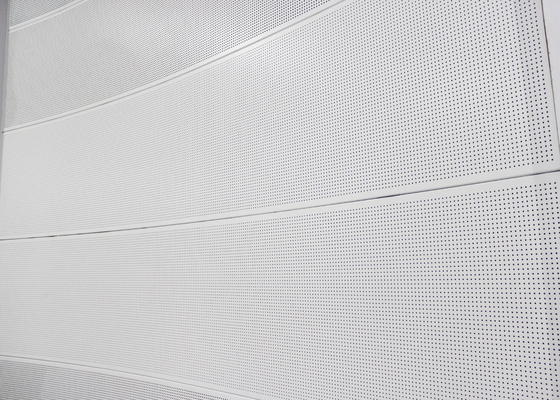 Eğimli Alüminyum Duvar Paneli / Delikli Metal Tavan Panelleri, bina duvarları için