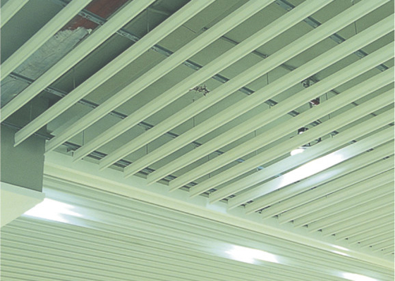Kapalı Ticari Bırak Tavan Fayansları / Su Damlası Şerit Lineer Metal Tavan