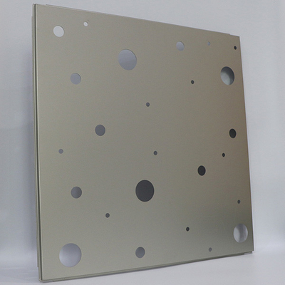 0.7mm Kalınlık Metal Tavan Panelleri Standart Delikli / CNC Delikli Desen
