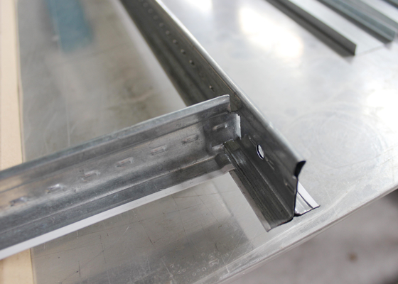 Tee Bar H32 X W14 ile Monte Edilmiş Asma Metal Asma Tavan Fayanslarına Yerleştirin