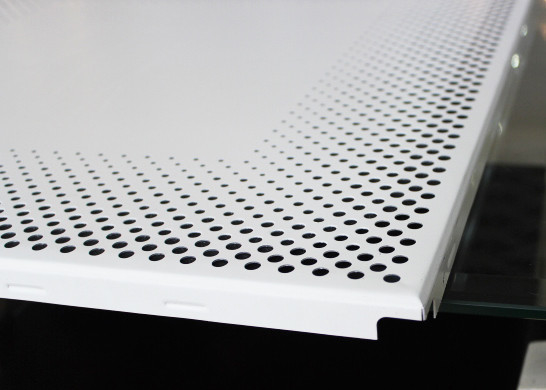 Beyaz Delikli Metal Tavan plakaları Delik Açma Tertibatı PA6012T